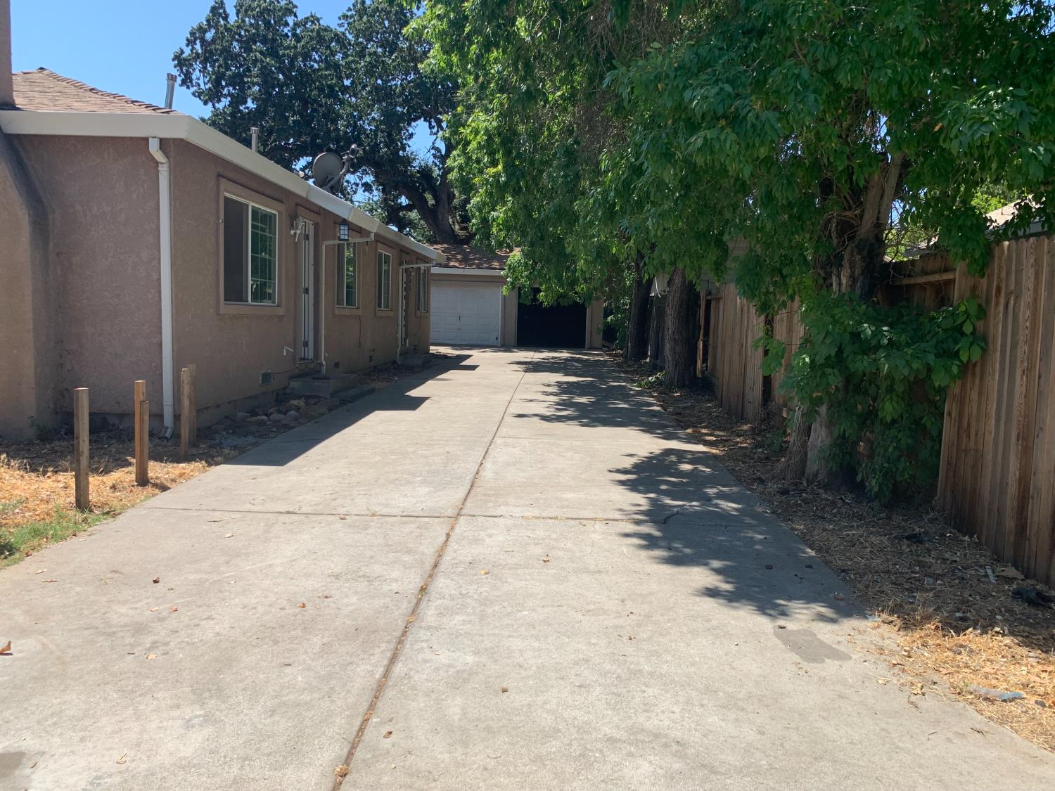 542 Santiago Avenue