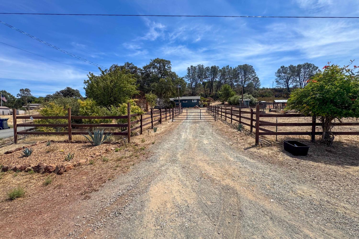 1931 N Ranchero Road