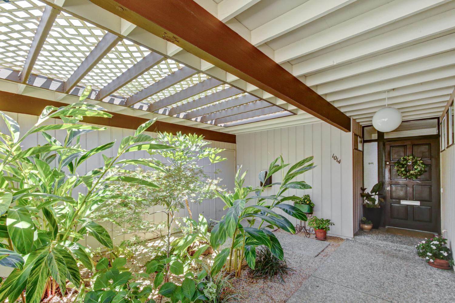 1014 Radcliffe Drive
