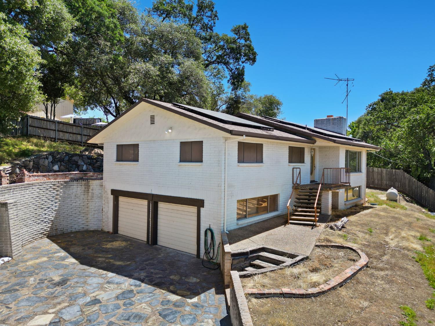 597 Amador Avenue
