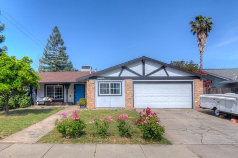 4120 Ashgrove Way Sacramento CA 95826