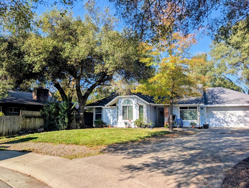 Photo of 5637 Chris Ann Court, Sacramento, CA 95841 (MLS # 225146783)