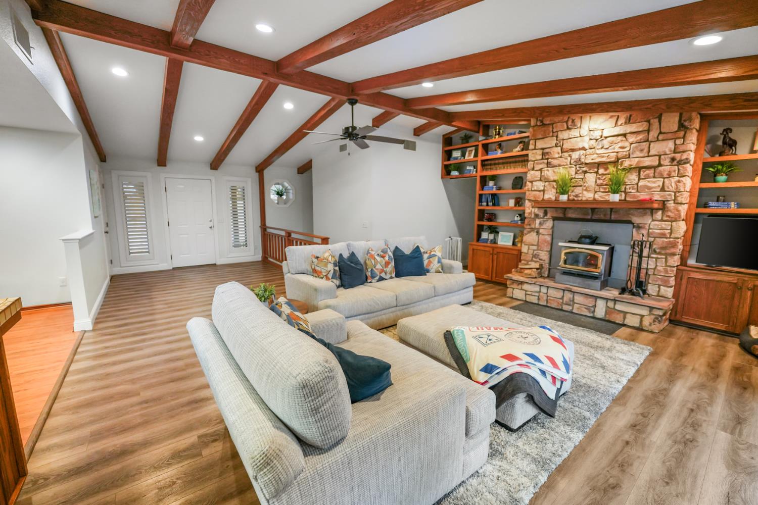 5120 McKeon Ponderosa