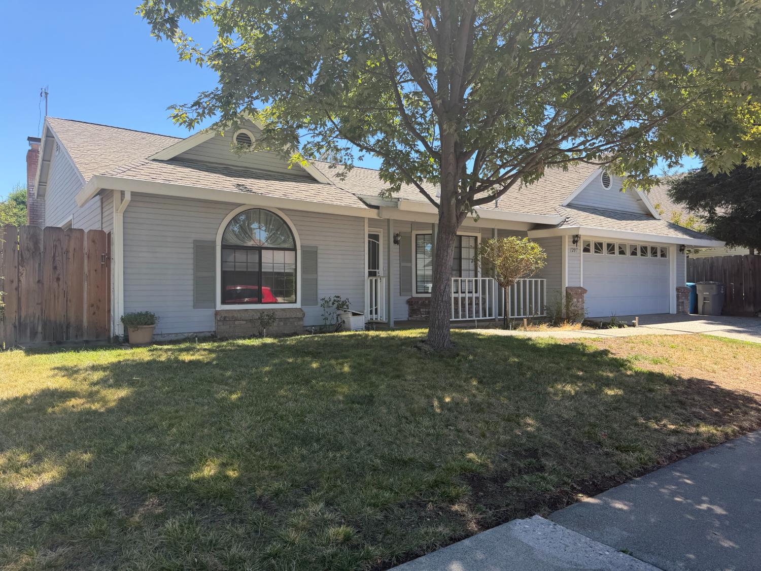1207 Willow Creek Drive