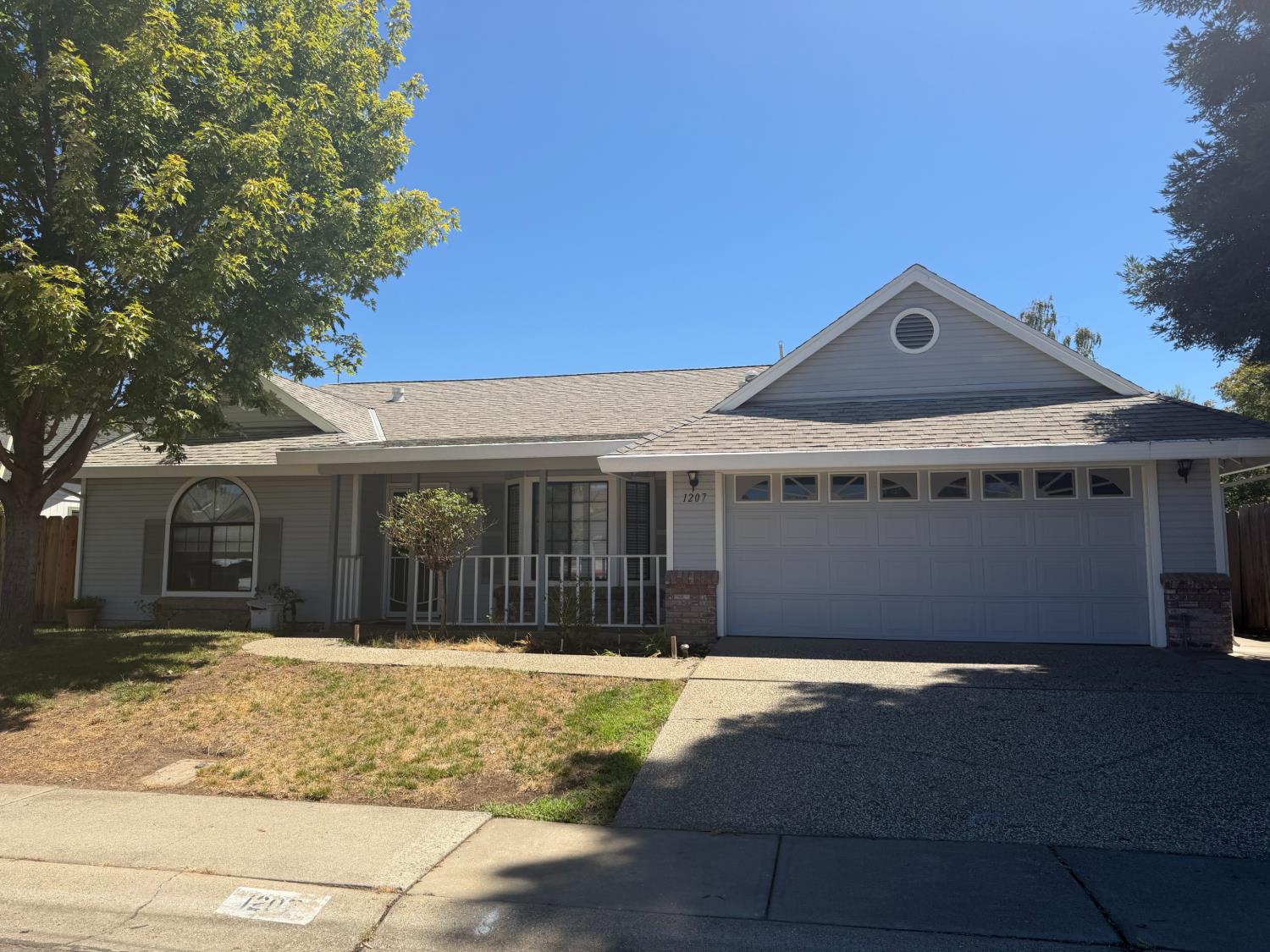 1207 Willow Creek Drive