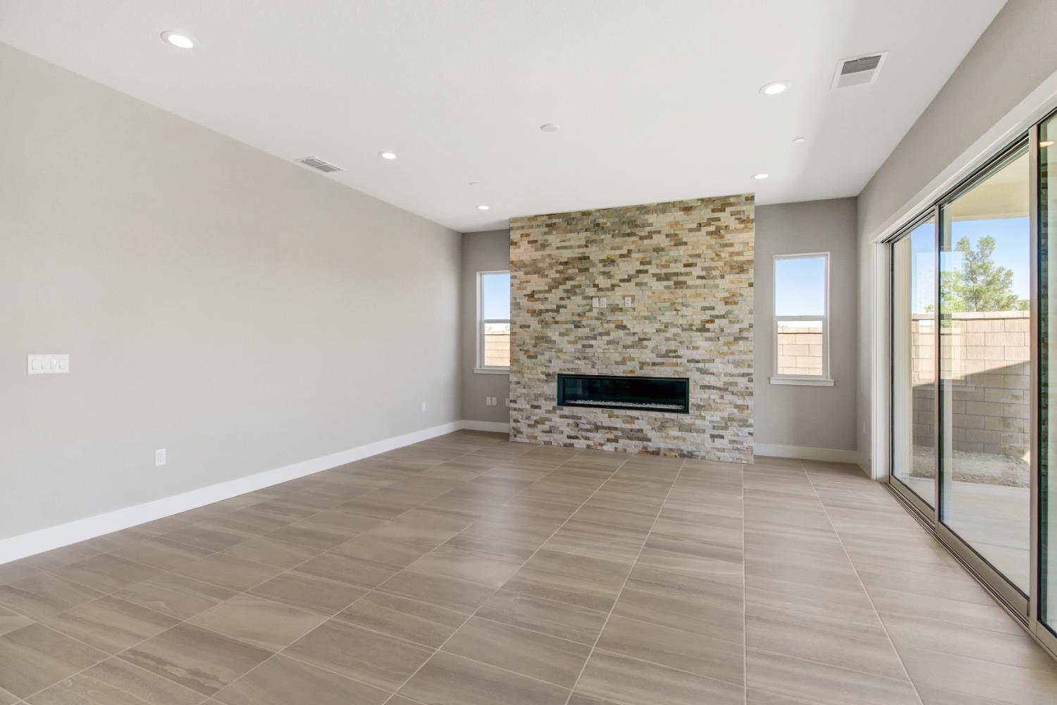 4014 Sunny Oaks Drive