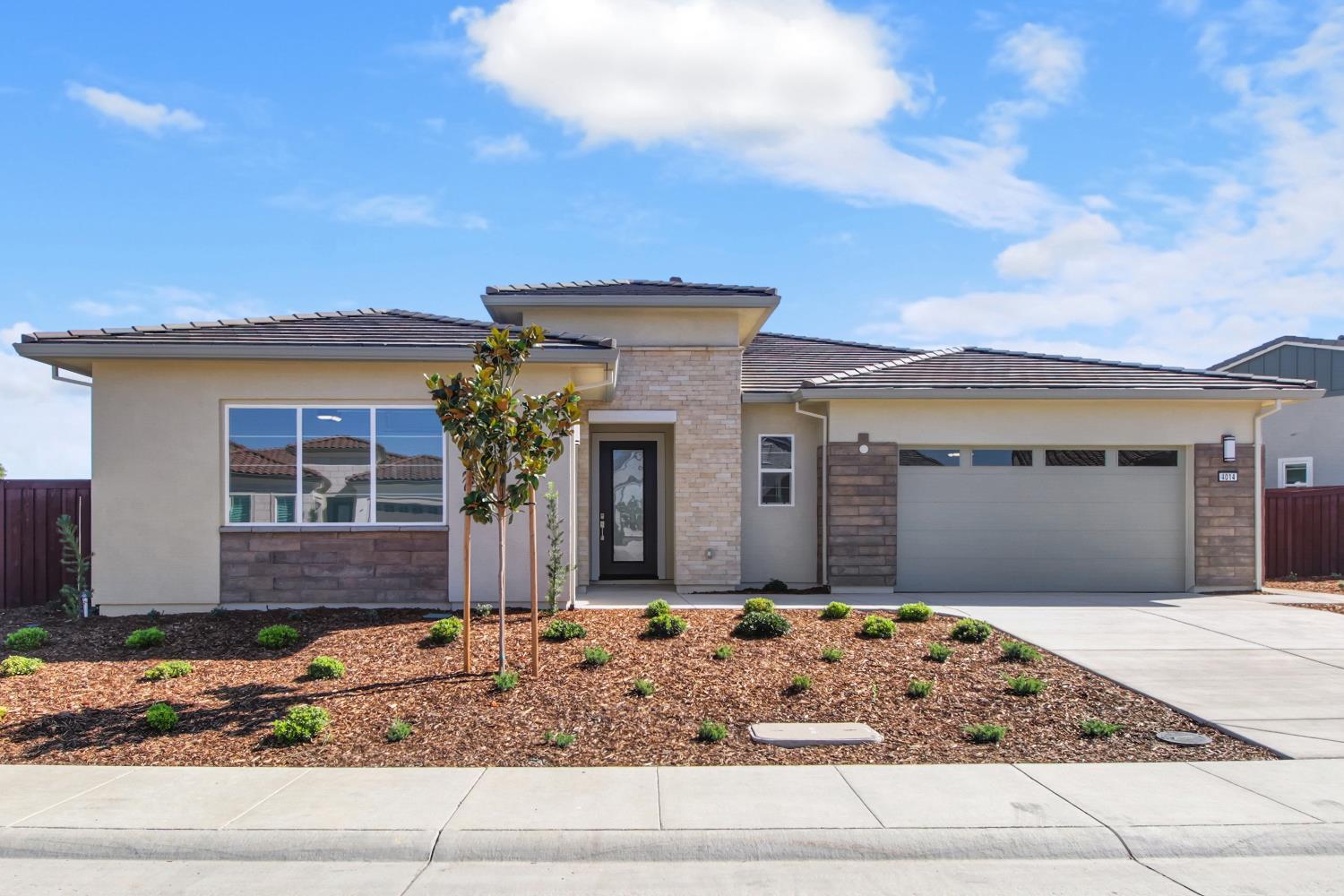 4014 Sunny Oaks Drive