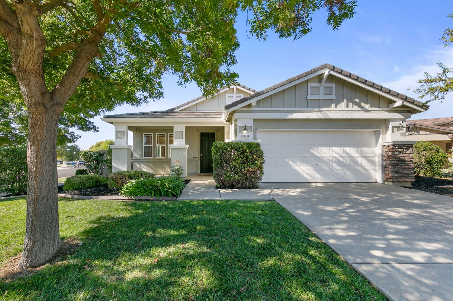 1758 Durham Court