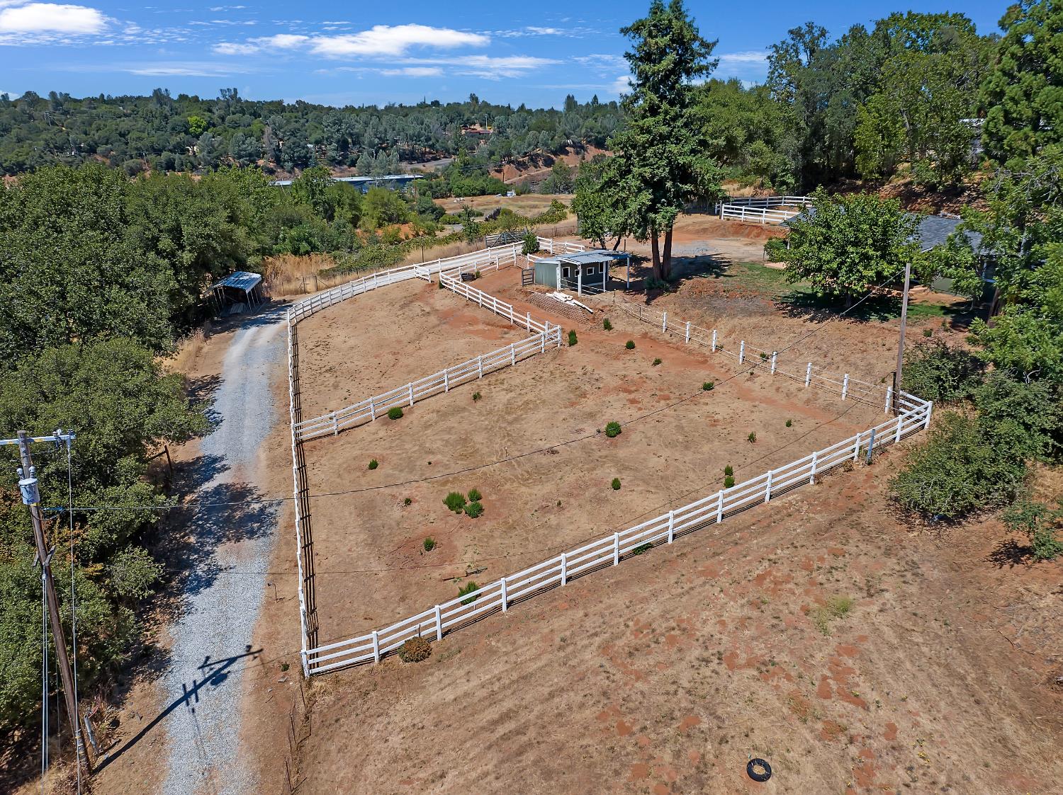 4079 Fer Long Road