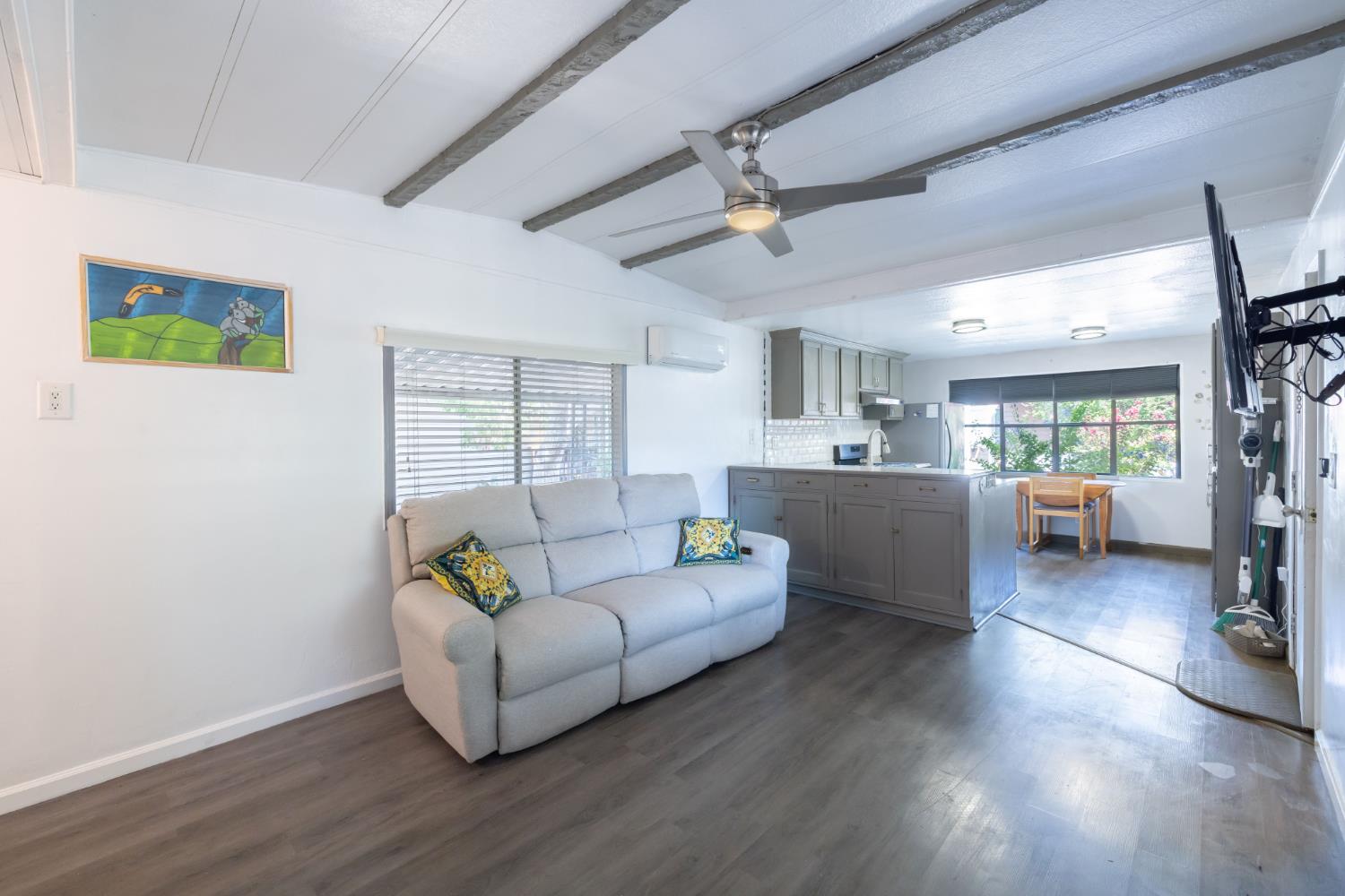 109 PINE Lane