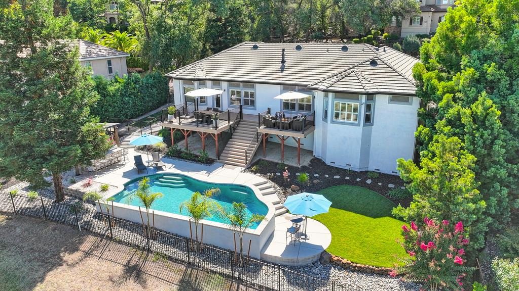 2367 Clubhouse Drive