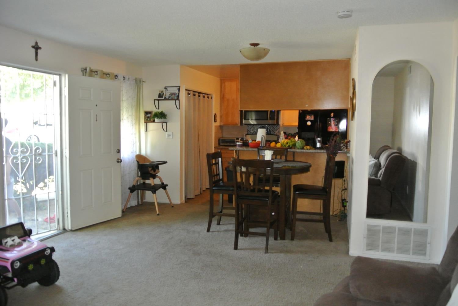 3685 Sapphire Drive 1