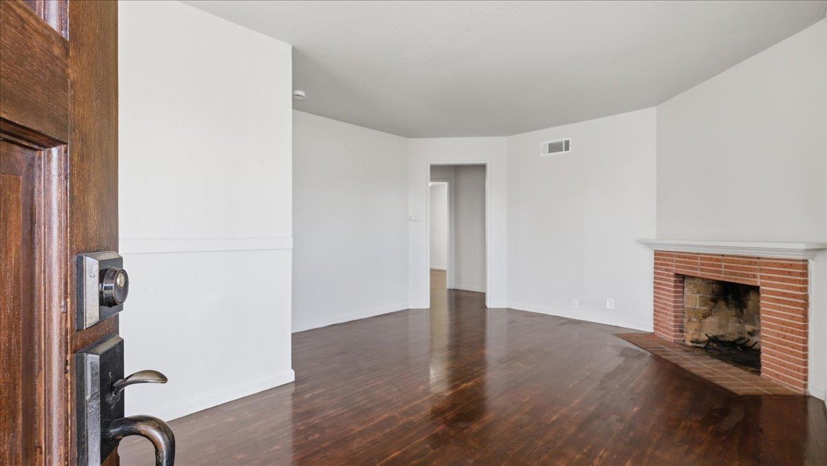 3006 Telegraph Avenue