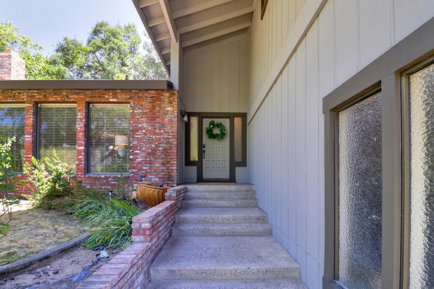 103 Deerwood Way
