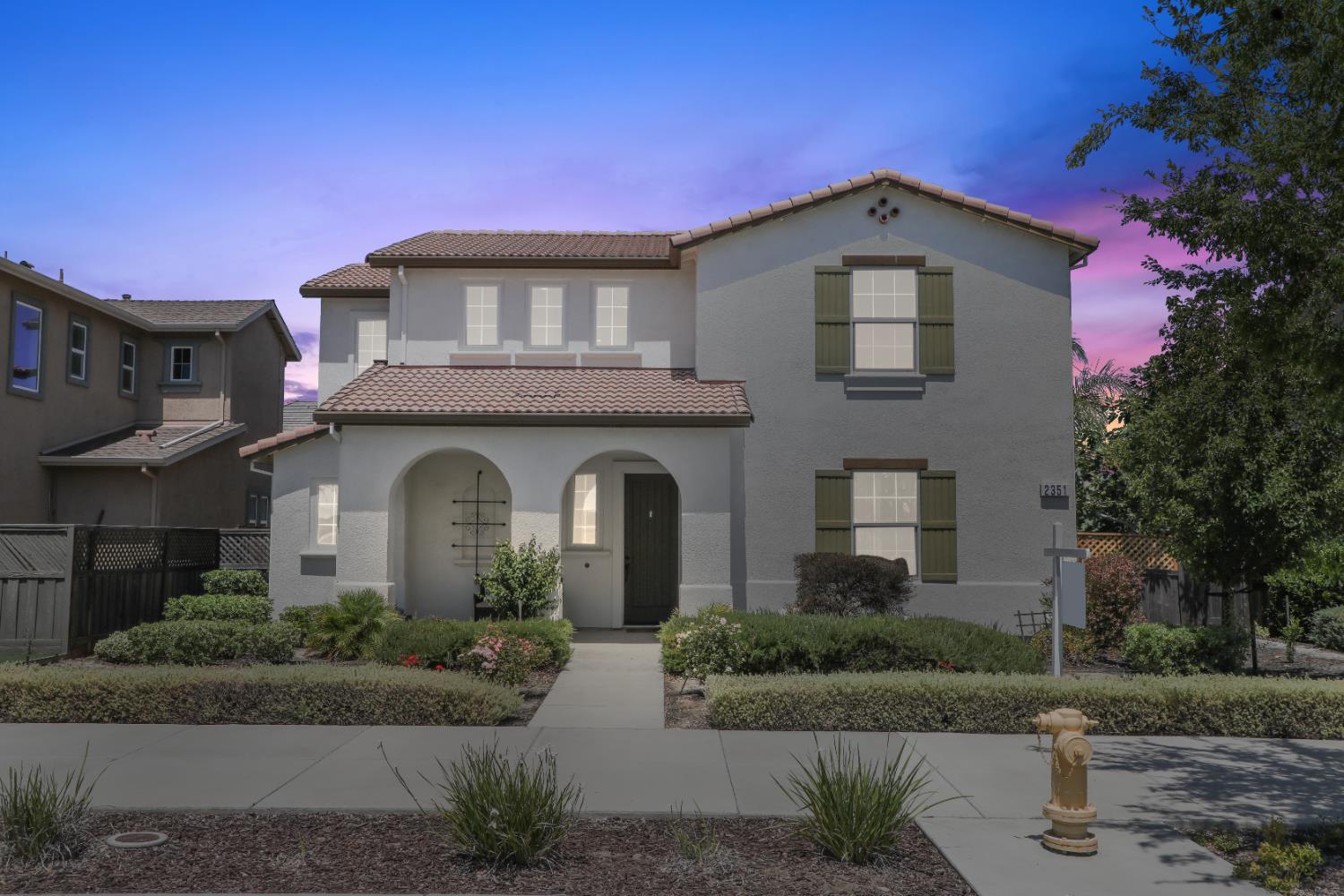 2351 Ellis Town Drive