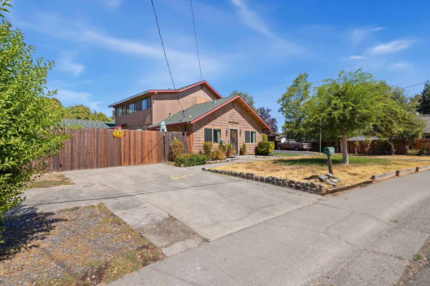4948 Pasadena Avenue