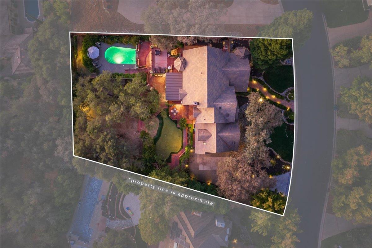 2318 Dartmouth Place