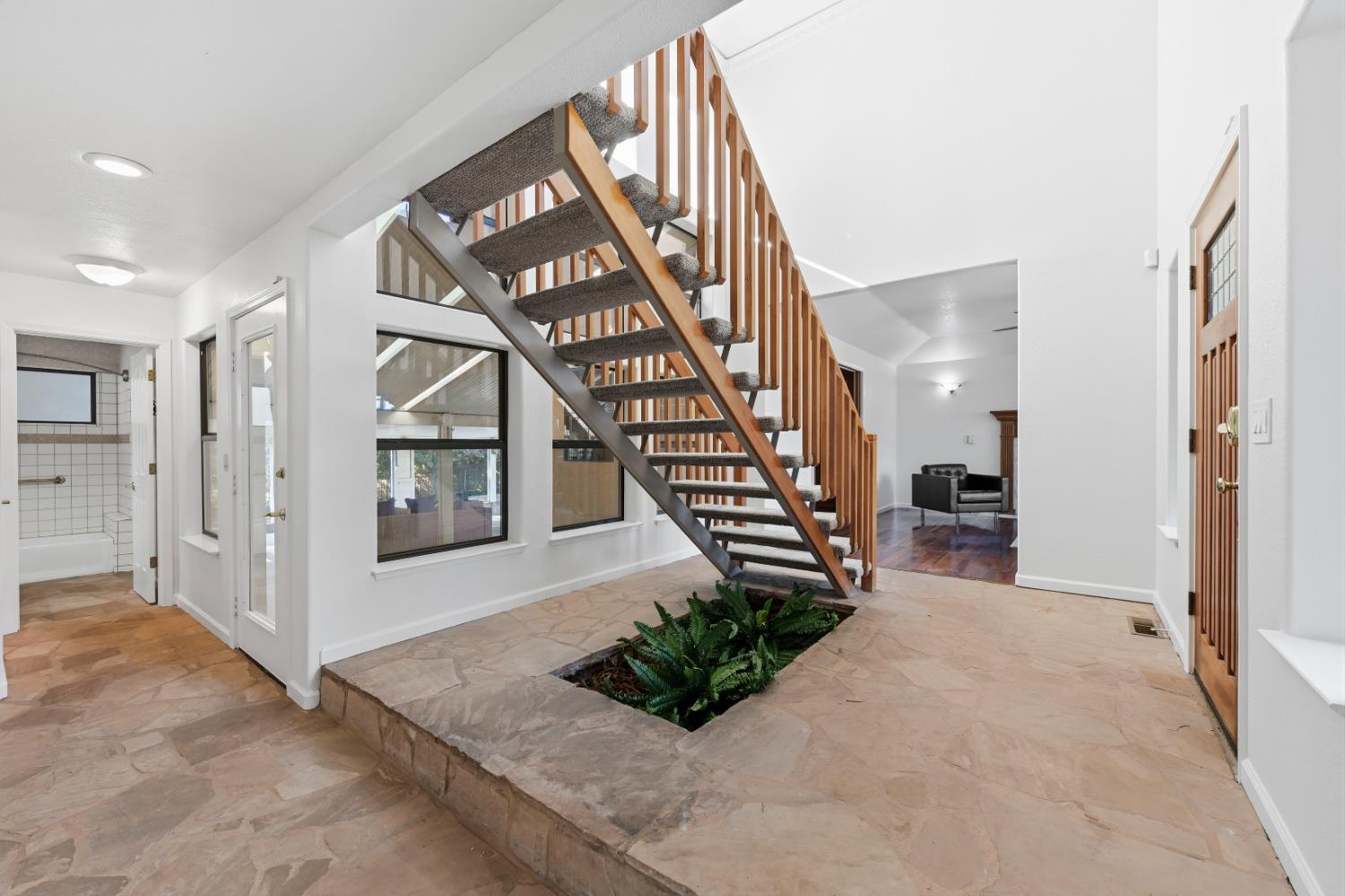 1360 Oak Creek Court