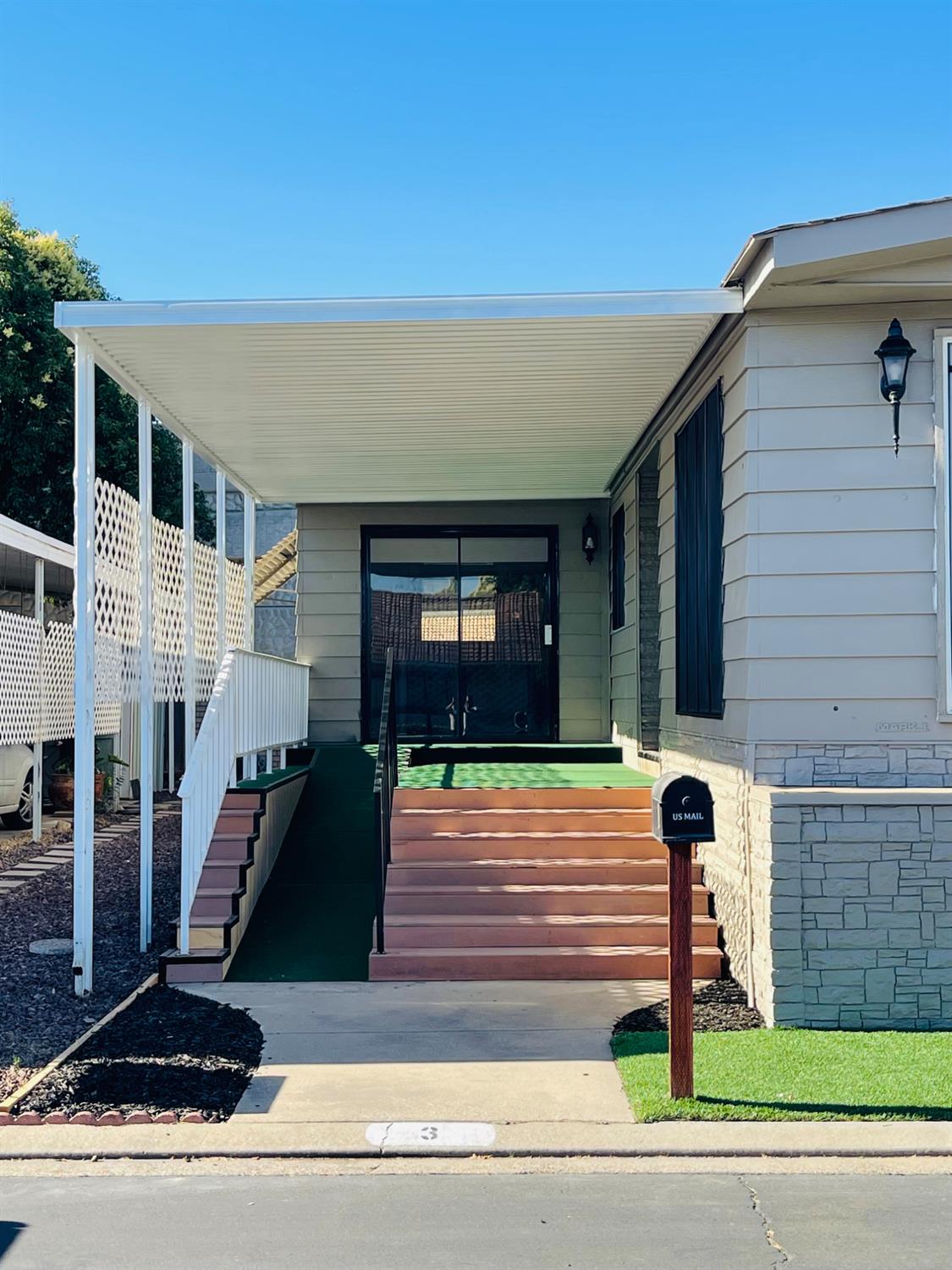 2240 Golden Oak Lane 3