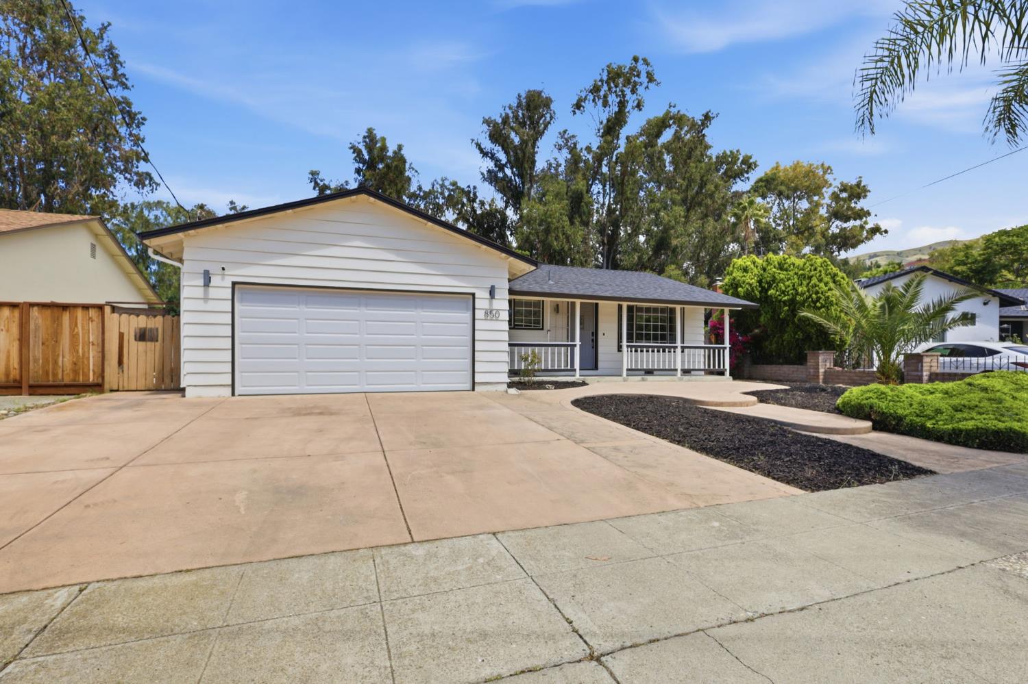 850 Feller Avenue