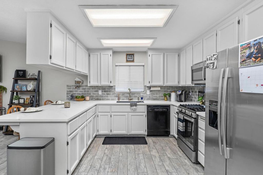 Photo of 2720 Chickaree Lane, Modesto, CA 95358 (MLS # 225147421)