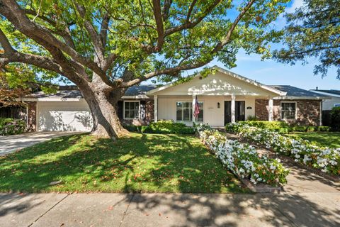 2725 Morley Way Sacramento CA 95864