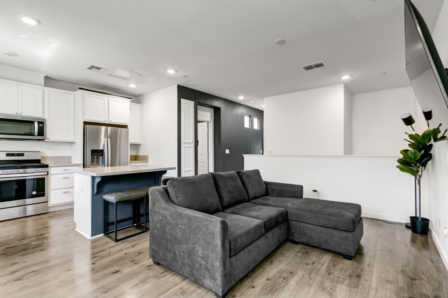 2559 Radar Lane