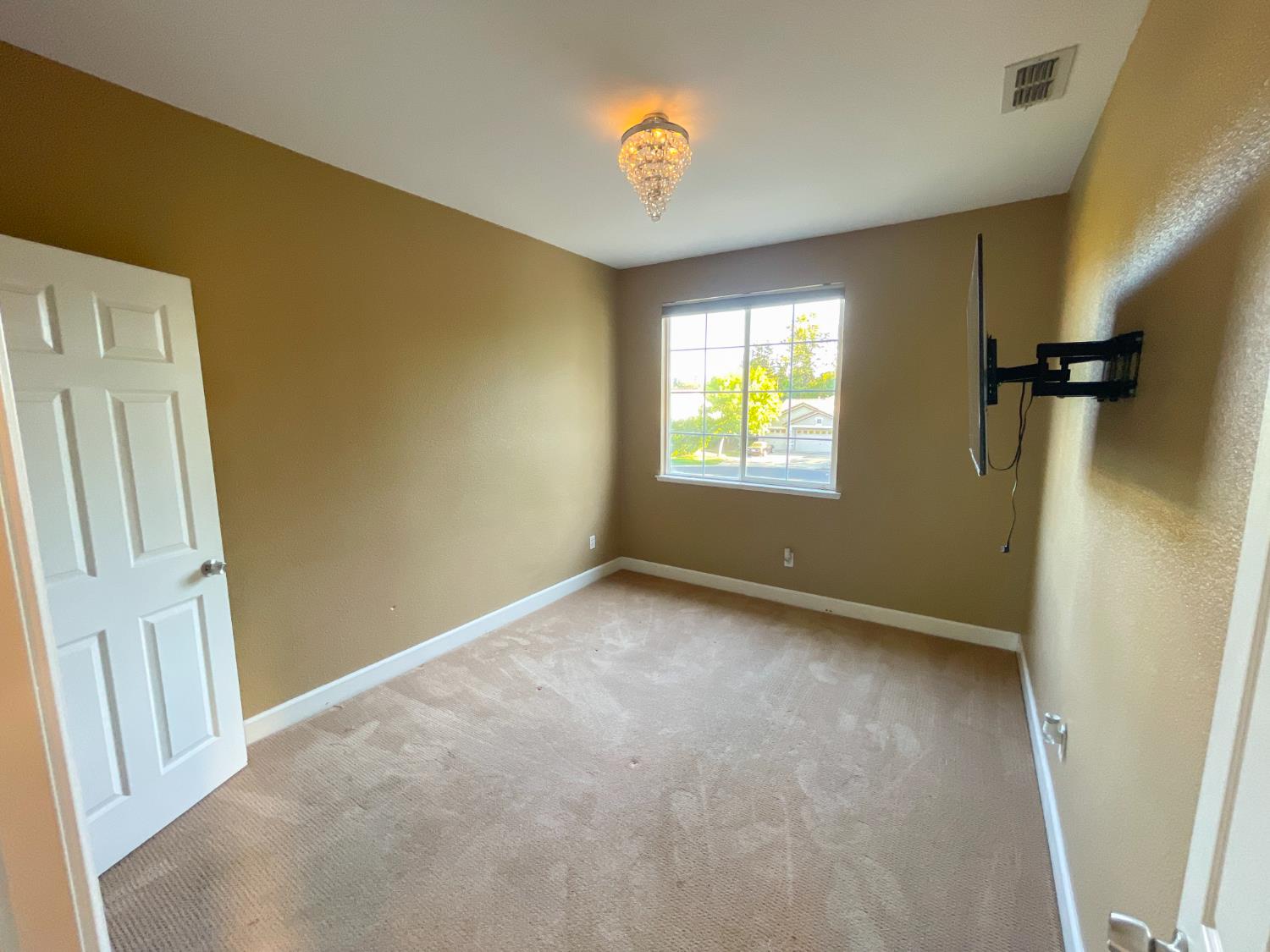 348 Ainsdale Court