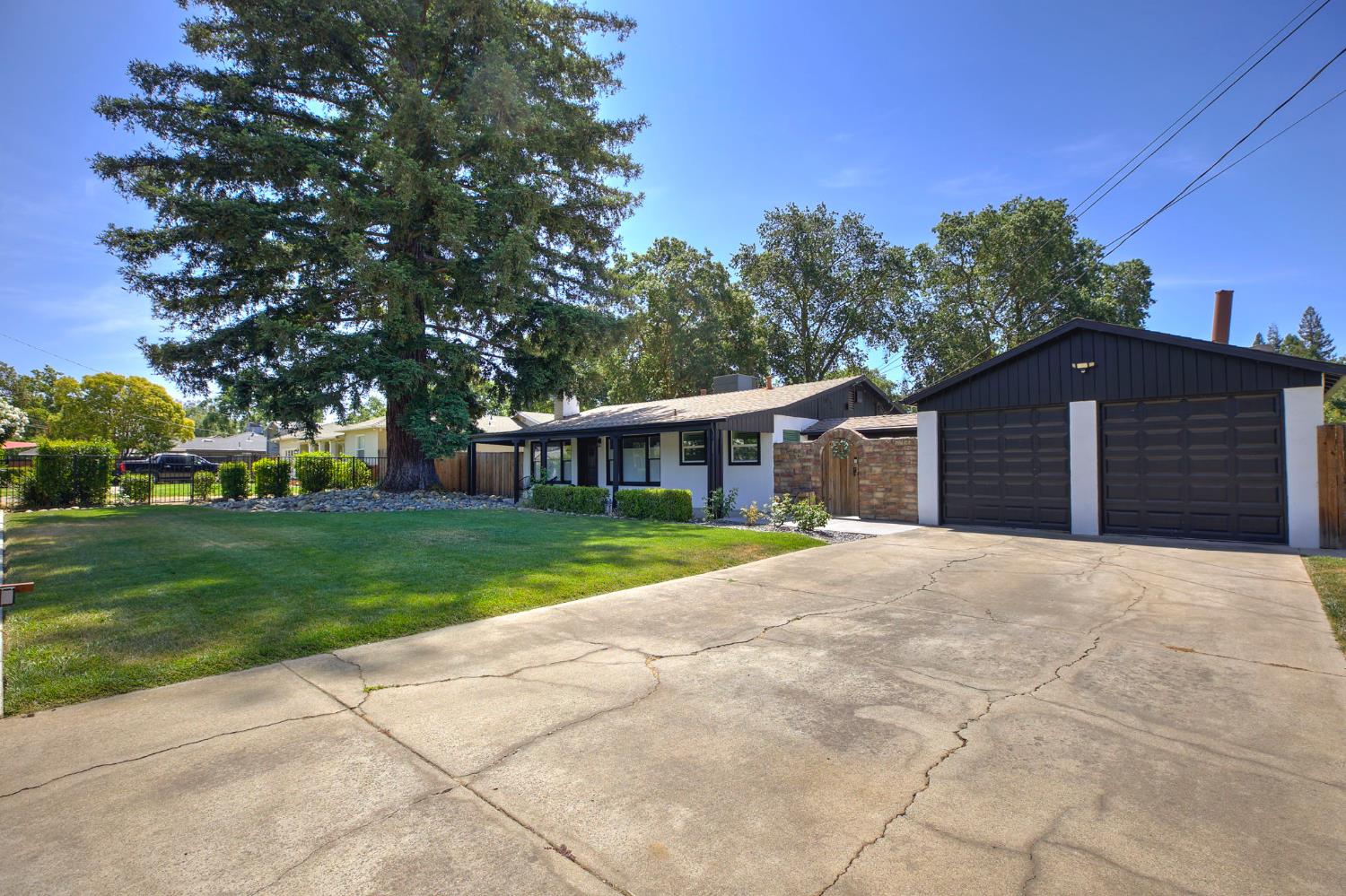 6004 N Landis Avenue