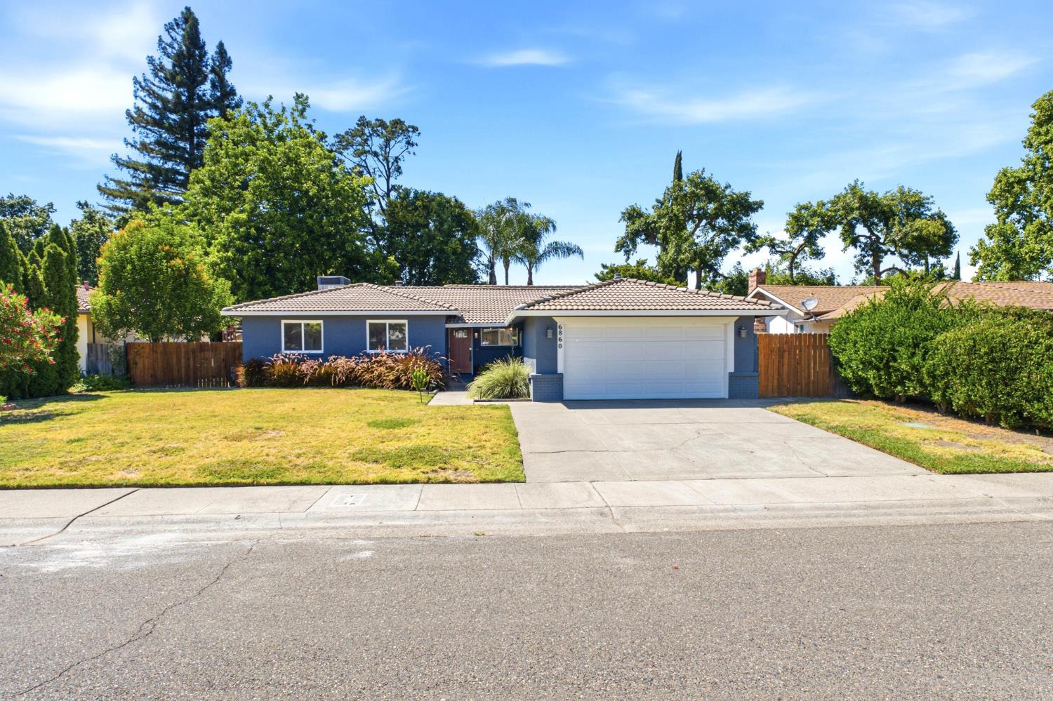 6860 Pocket Road