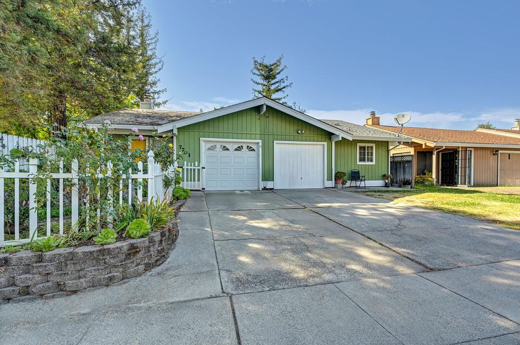 7703 Las Lilas Court