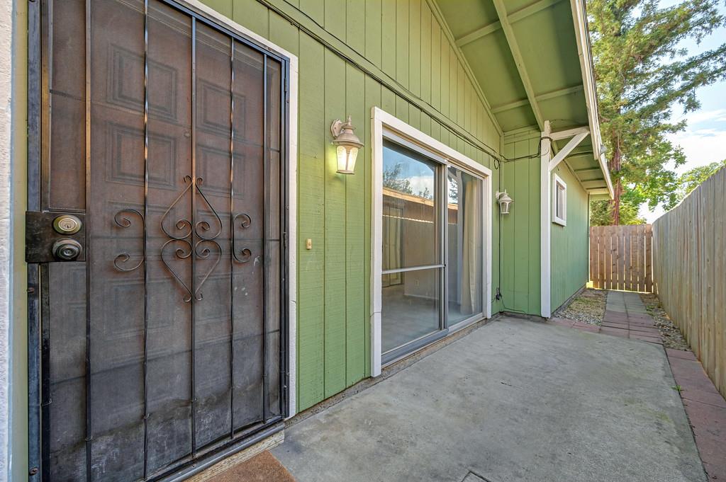7703 Las Lilas Court