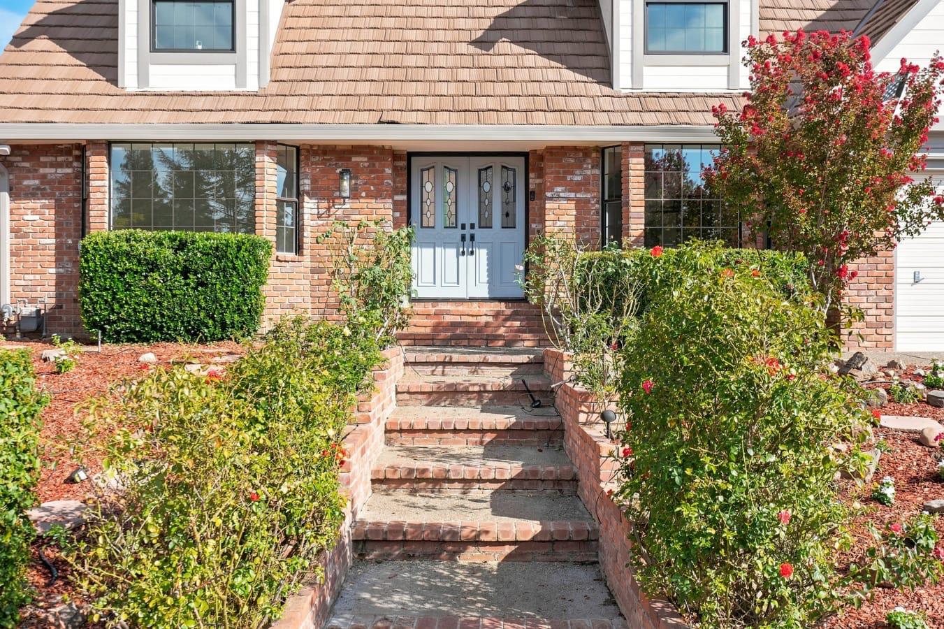 109 River Ridge Way