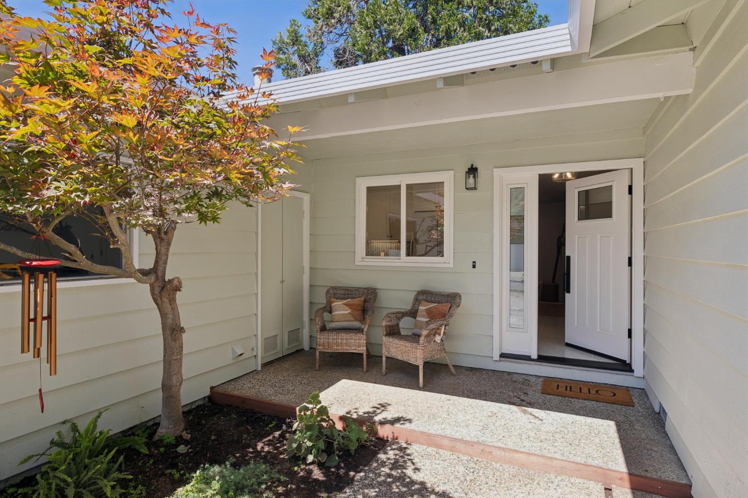 229 Lanitos Avenue