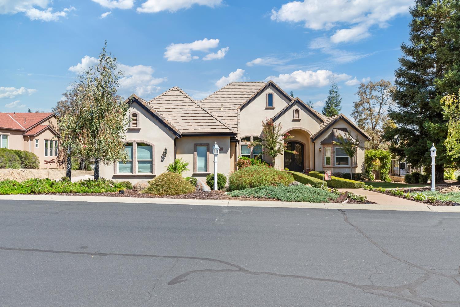 91 Knolls Court