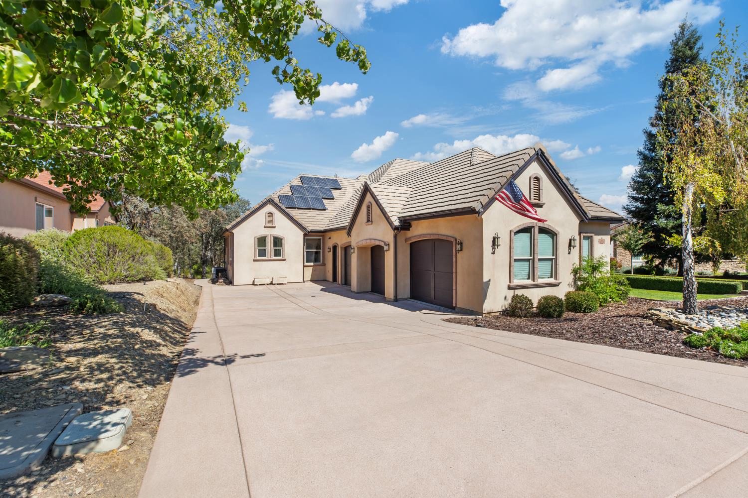 91 Knolls Court