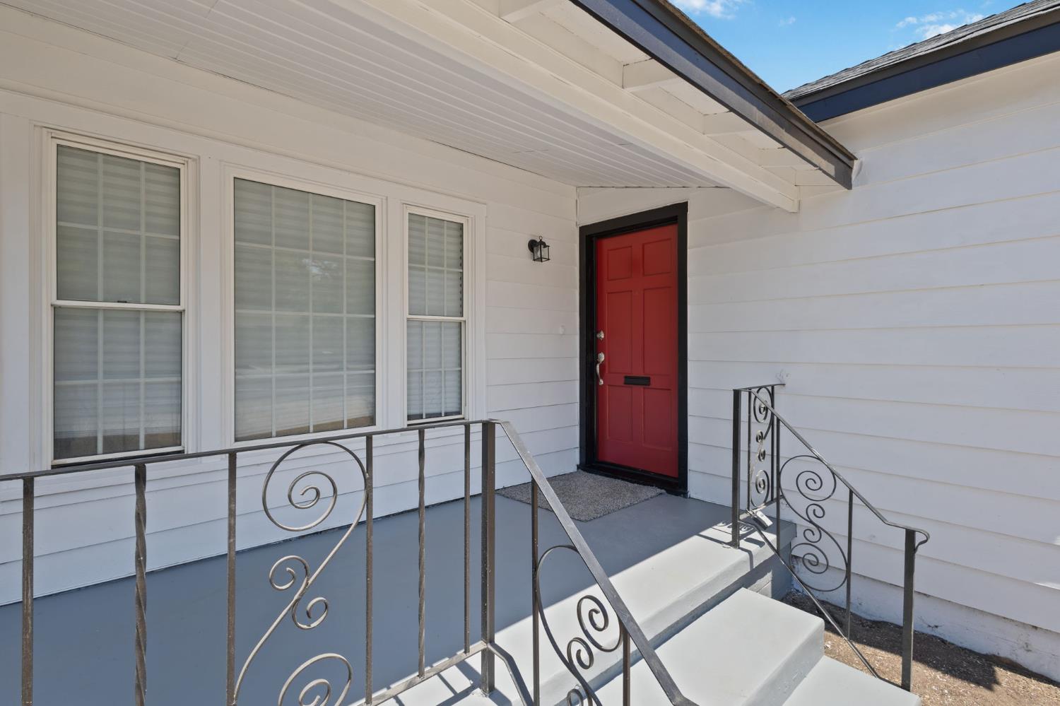 365 E Main Street