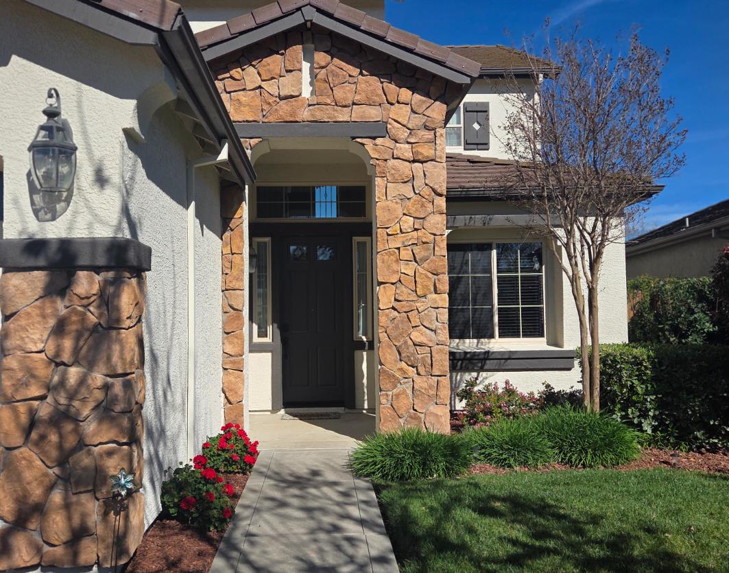 3895 Rollins Court