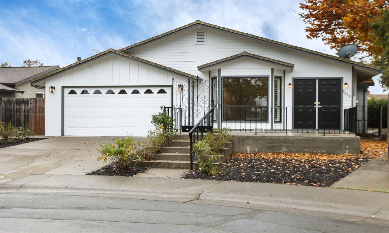 8628 Fallbrook Way