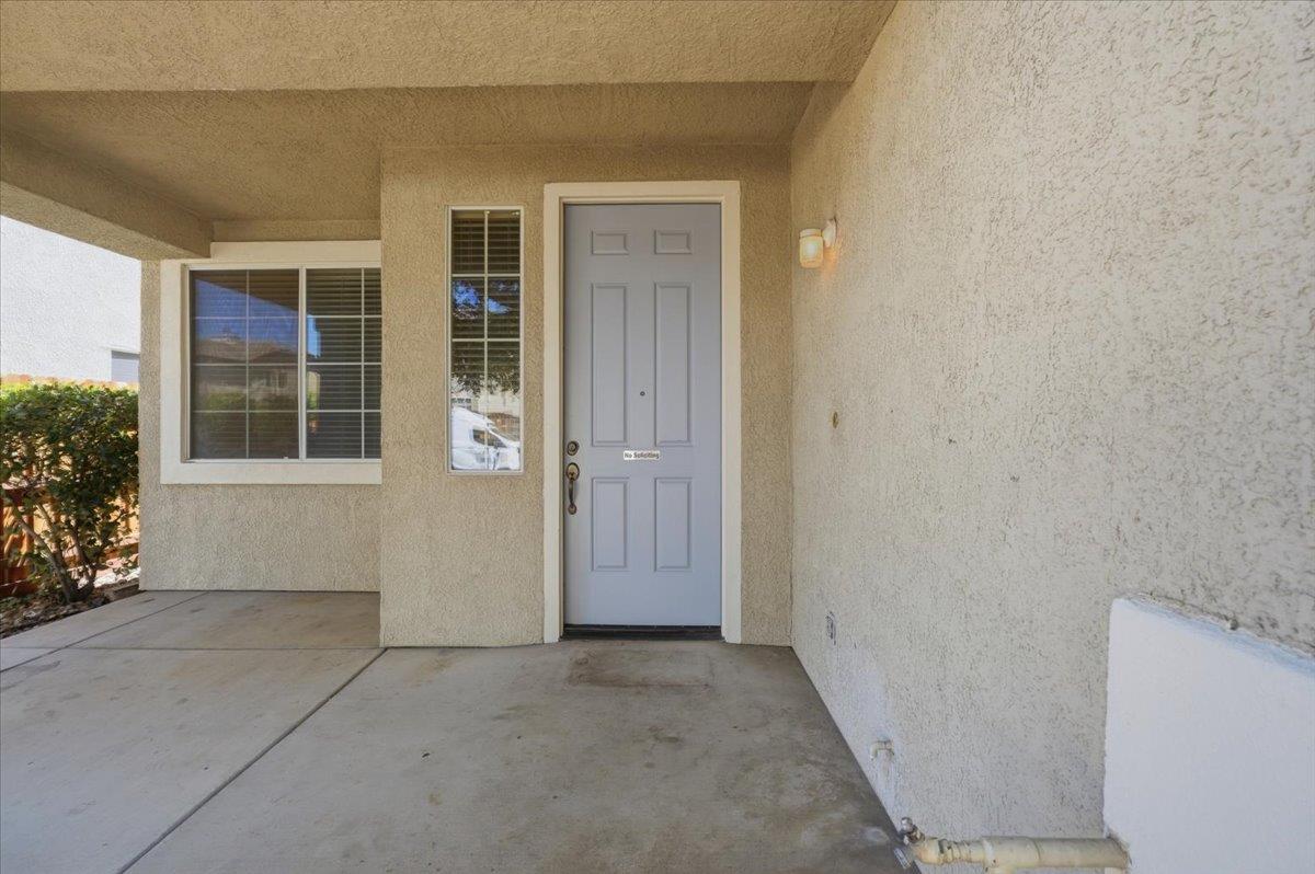 6820 Ranch House Way