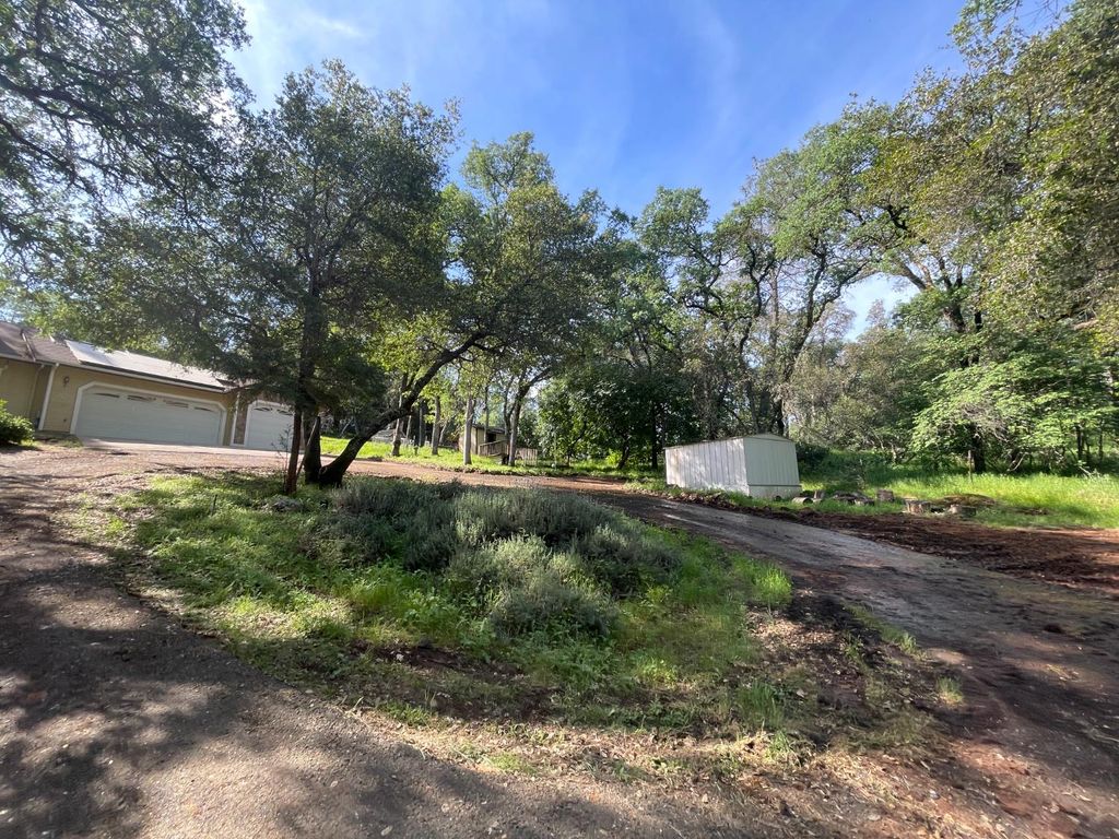 Photo of 4410 Rossler Road, Placerville, CA 95667 (MLS # 226043816)