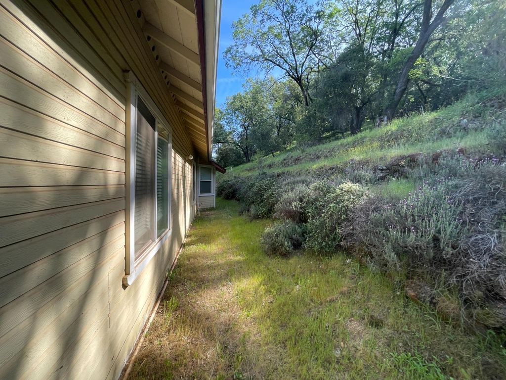 Photo of 4410 Rossler Road, Placerville, CA 95667 (MLS # 226043816)