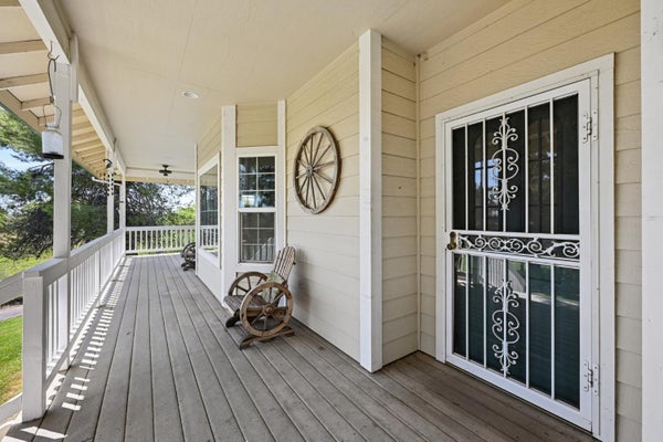2857 MOONSHINE LN, LOOMIS, CA 95650 - Image d14e7701ae2cde99a0f7aac7e0d8d78d/851025172