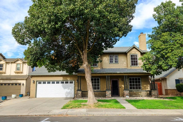 2217 LIONUDAKIS CT, MODESTO, CA 95355 - Image d14f3dc7ee9b1c3b990d8cfa7729f9bd/1628117024