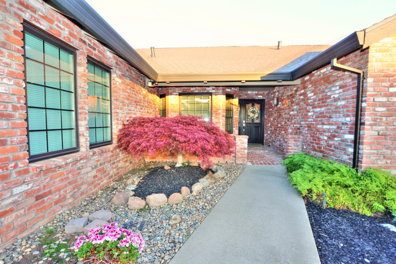 3802 Sweetwater Drive