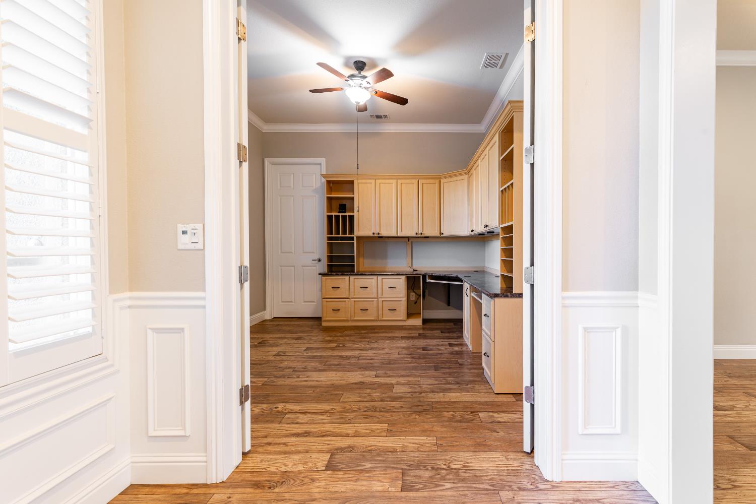 2141 Knollwood Court