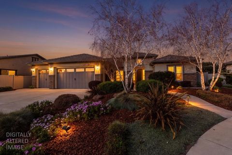 2141 Knollwood Court Manteca CA 95336