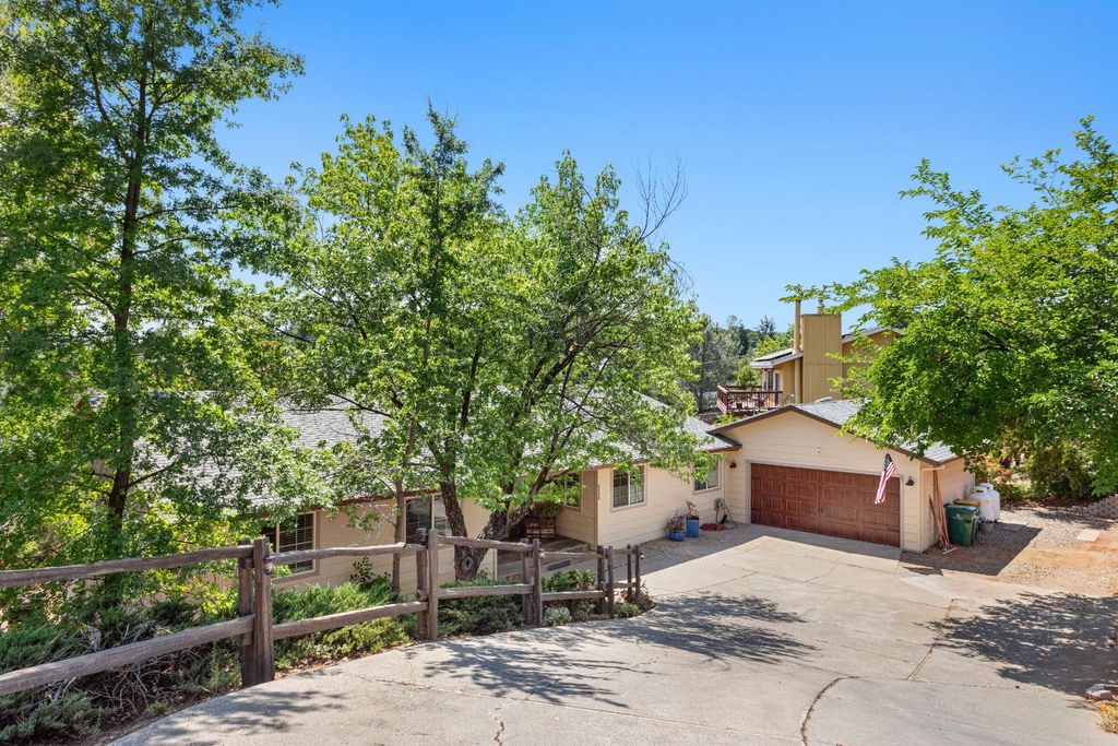 Photo of 2886 Knollwood Drive, Cameron Park, CA 95682 (MLS # 225071594)