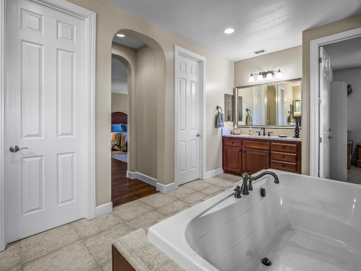 El Dorado Hills, California 95762, United States, 4 Bedrooms Bedrooms, ,4 BathroomsBathrooms,Residential,Active,190483