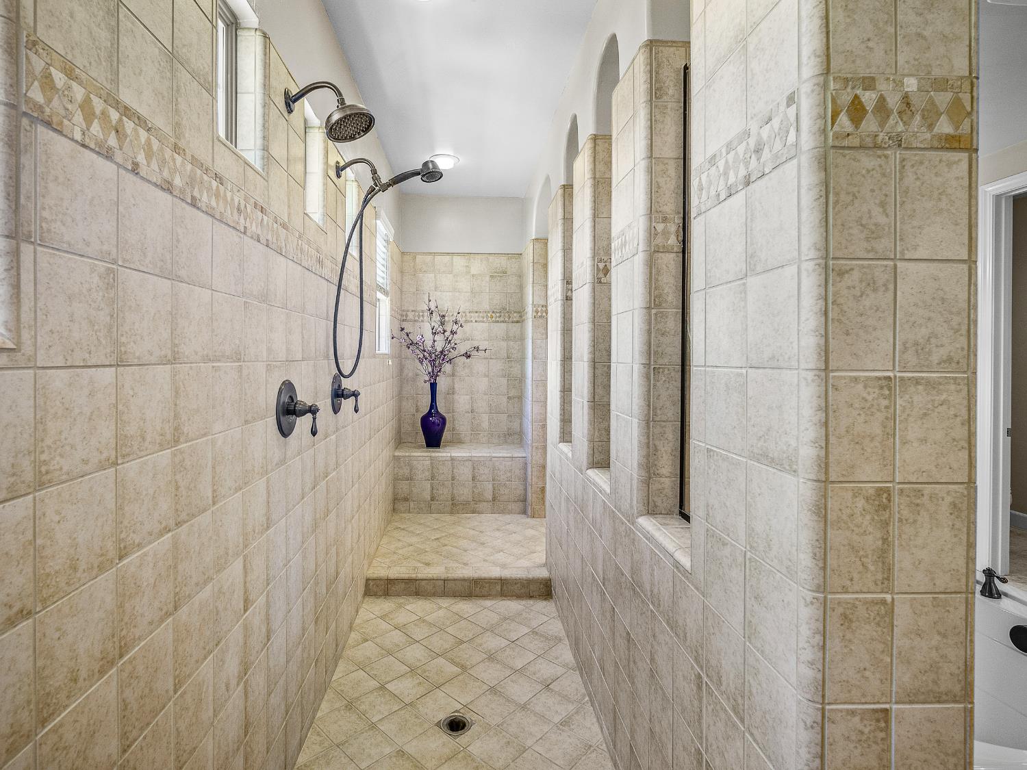 El Dorado Hills, California 95762, United States, 4 Bedrooms Bedrooms, ,4 BathroomsBathrooms,Residential,Active,190483